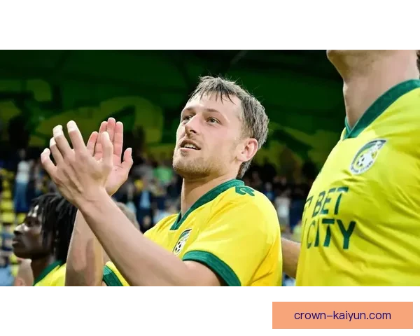 戈登本赛季代表纽卡表现稳健，进攻端持续提升攻端持续提升